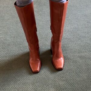 Ladies boots